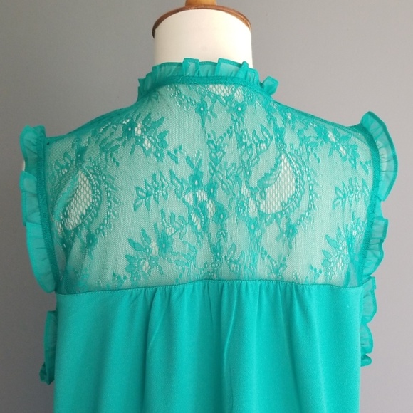 Express lace bib top - Picture 3 of 8